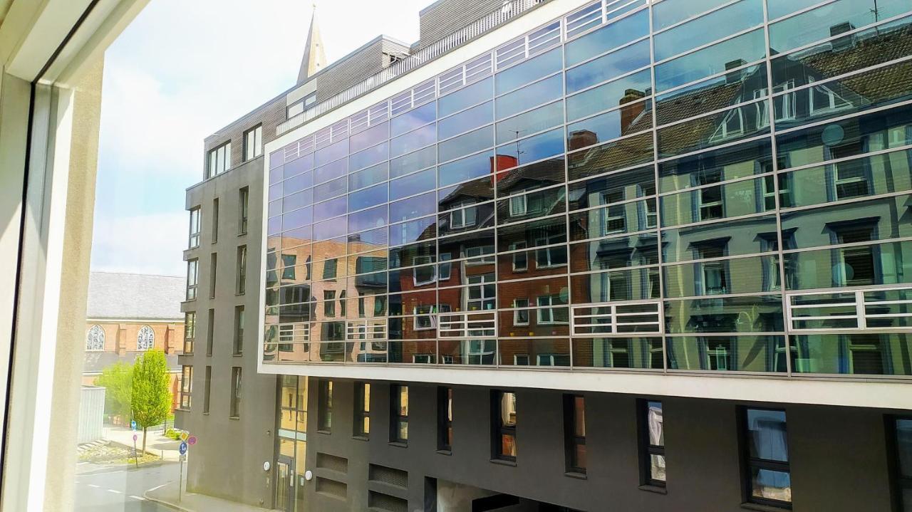 Moderne City Apartments Im Stadtzentrum คีล ภายนอก รูปภาพ